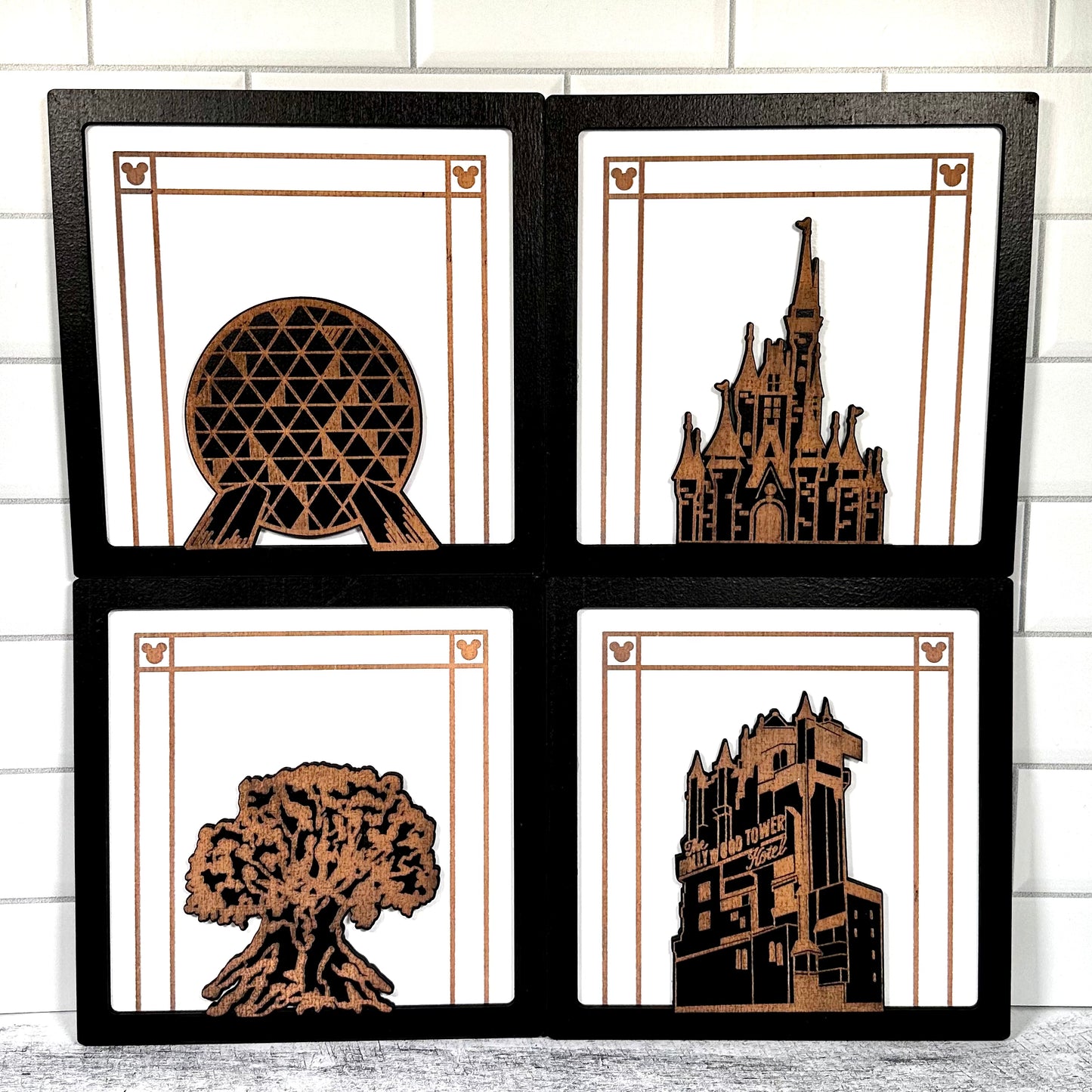 Iconic World Park Square Signs