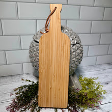 Load image into Gallery viewer, Mouse Wooden Bread / Charcuterie Cutting Board with Handle
