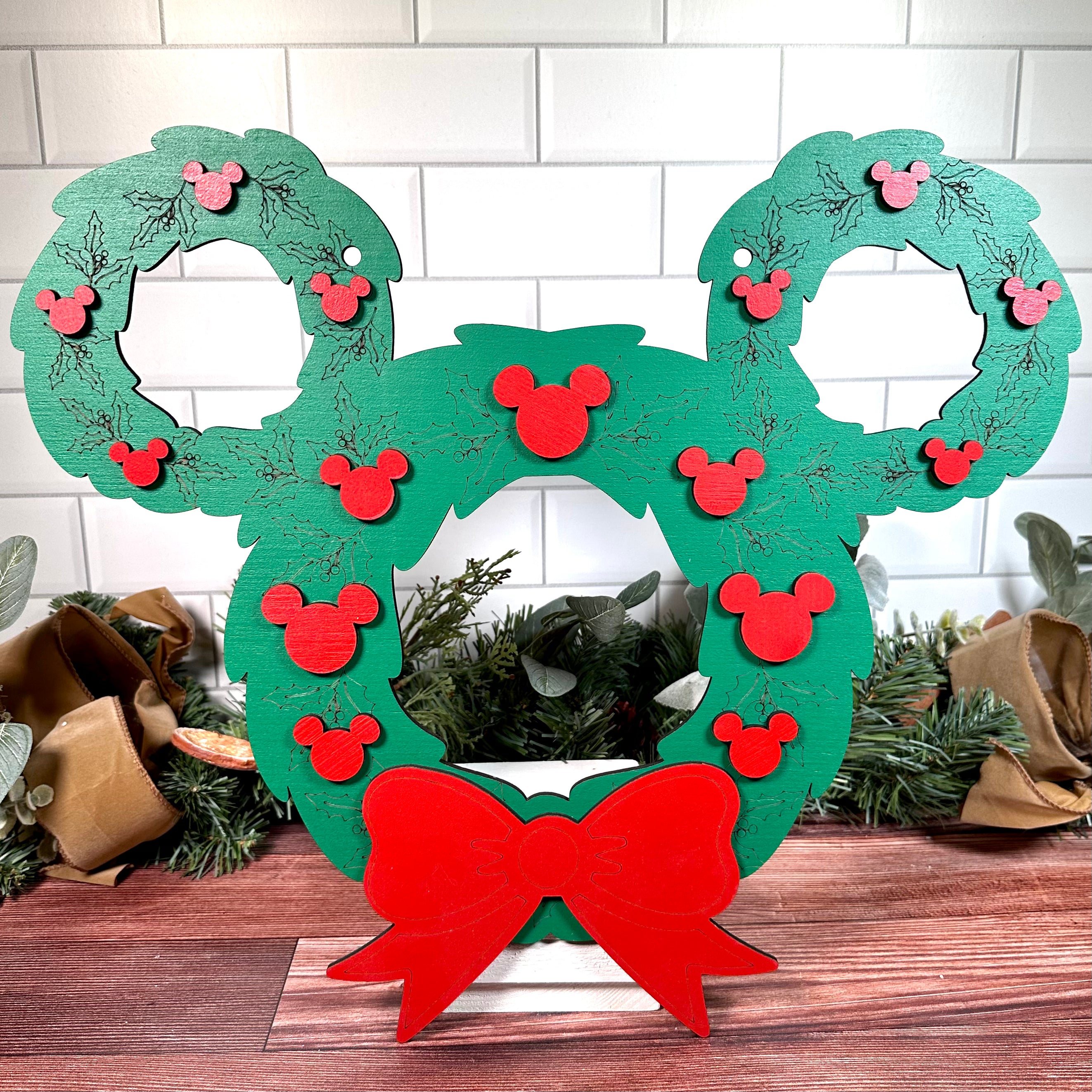 Large Christmas Wreath Wall Sign, alternate view