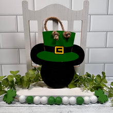 Load image into Gallery viewer, Large Irish Mouse Sign (Engraved Happy St. Patrick’s Day)
